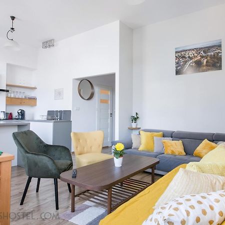 Apartament Na Granicy / Apartment On The Border Цешин Экстерьер фото