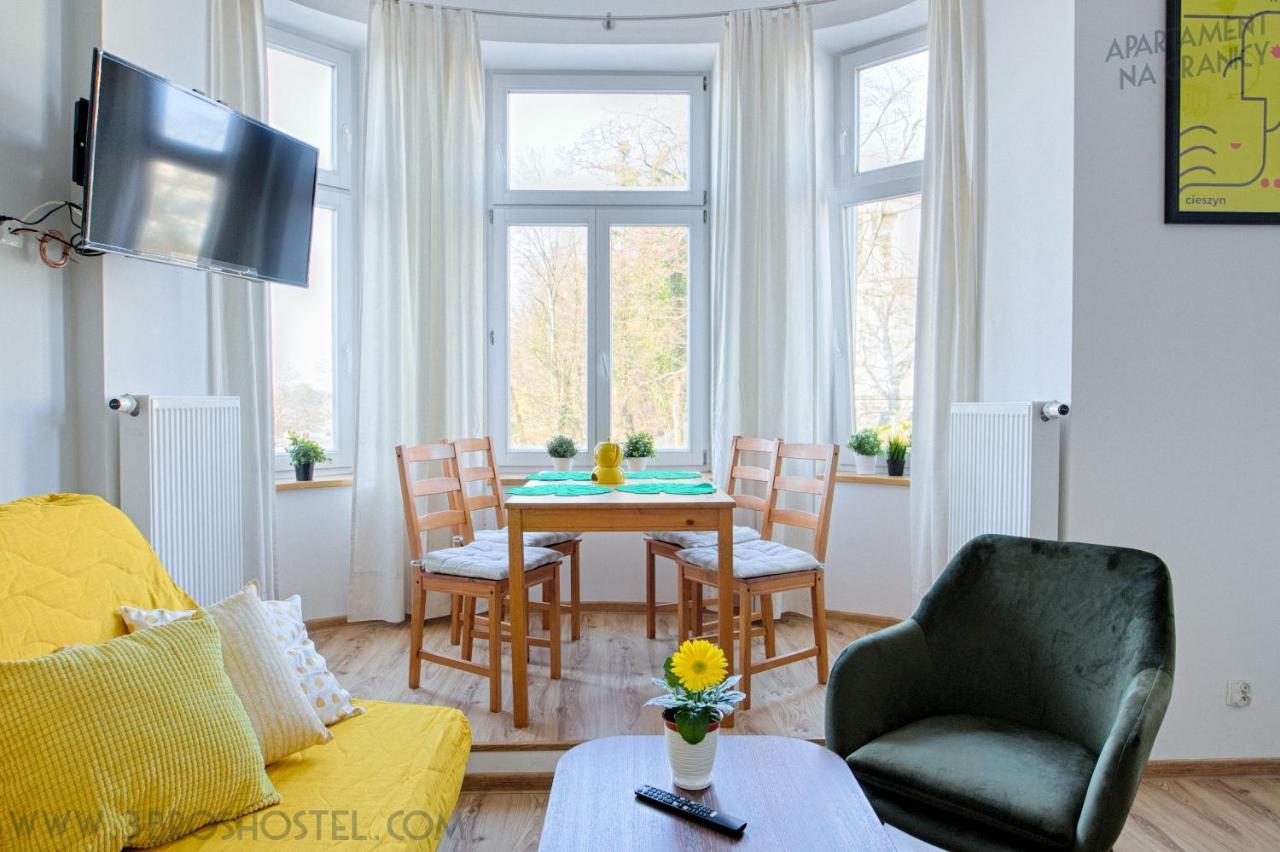Apartament Na Granicy / Apartment On The Border Цешин Экстерьер фото