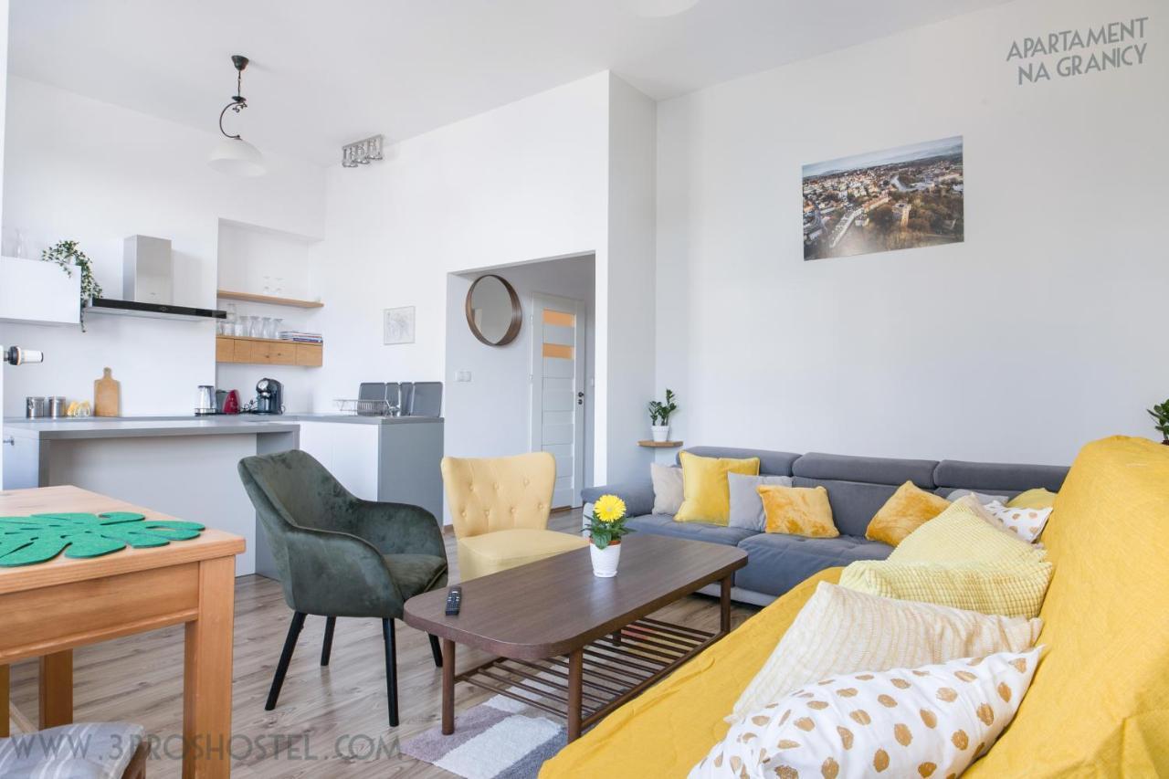 Apartament Na Granicy / Apartment On The Border Цешин Экстерьер фото