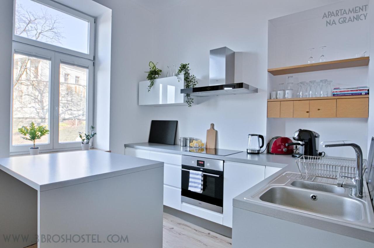 Apartament Na Granicy / Apartment On The Border Цешин Экстерьер фото