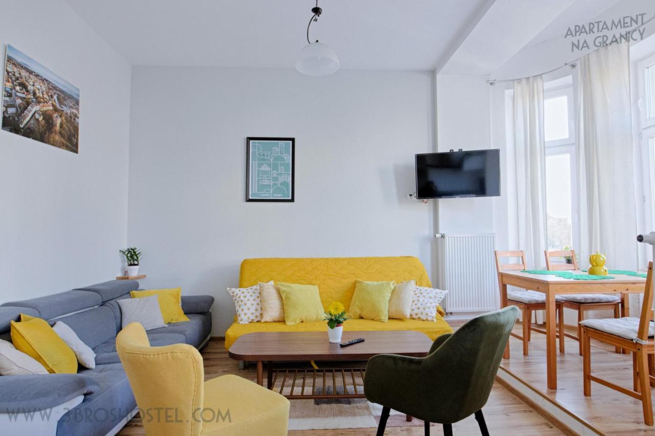 Apartament Na Granicy / Apartment On The Border Цешин Экстерьер фото